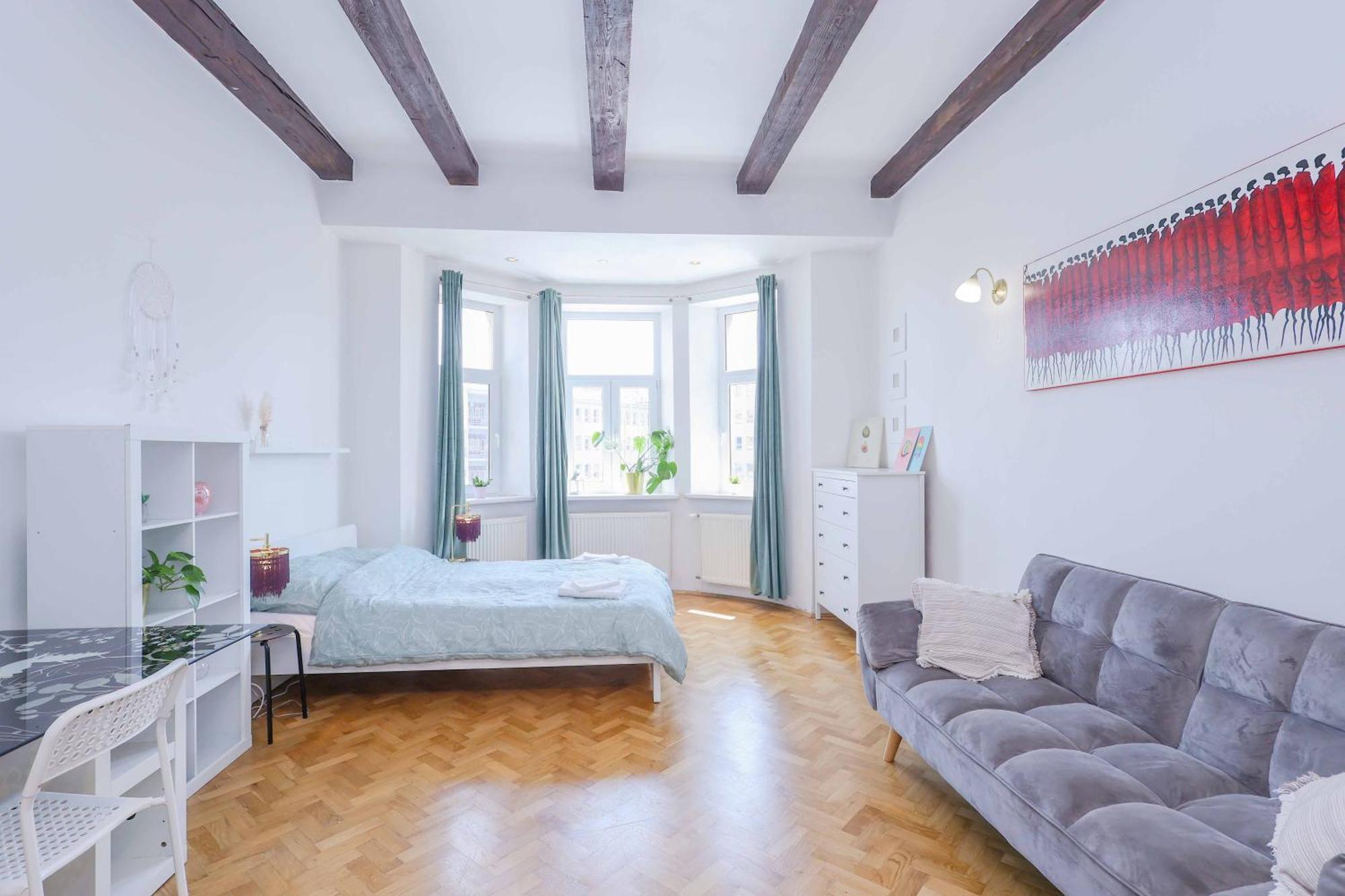 Cozy & Spacious Family Stay Near Train Station Bratislava Bagian luar foto